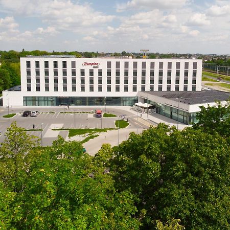 Hampton By Hilton Poznan Swarzedz Hotell Exteriör bild
