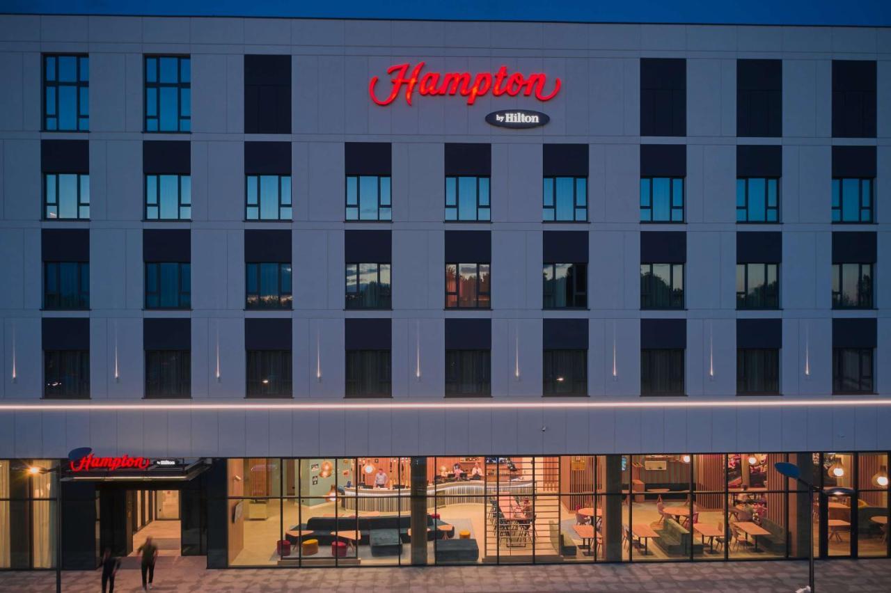 Hampton By Hilton Poznan Swarzedz Hotell Exteriör bild